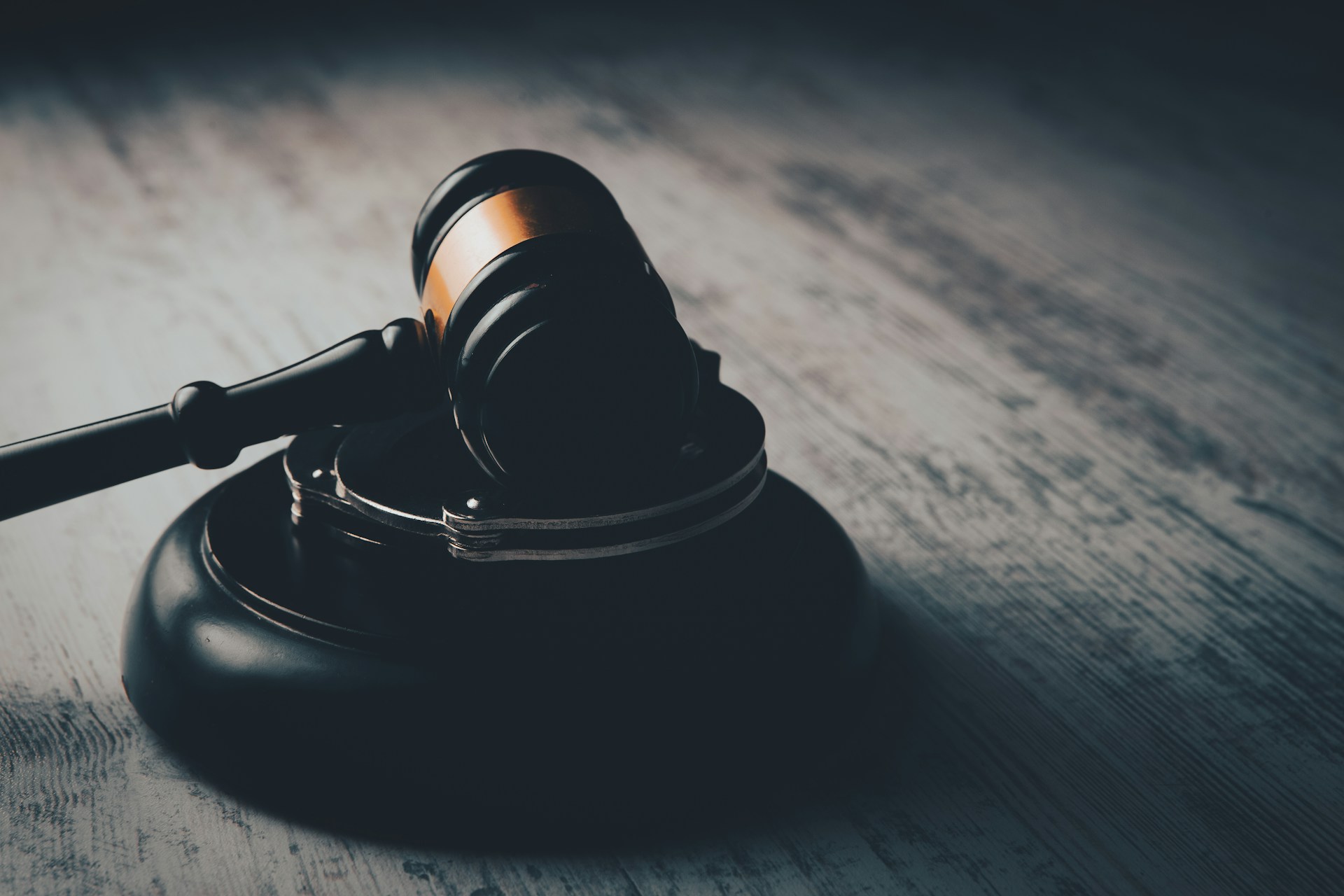 how to find the best family law attorney, Holloway and Hulling